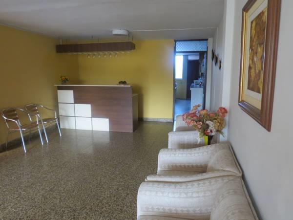 Residencial El Sol De Los Pinos Bed and Breakfast Trujillo Eksteriør billede